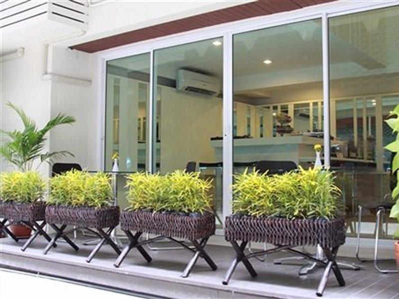Nantra De Comfort Bangkok Exterior photo